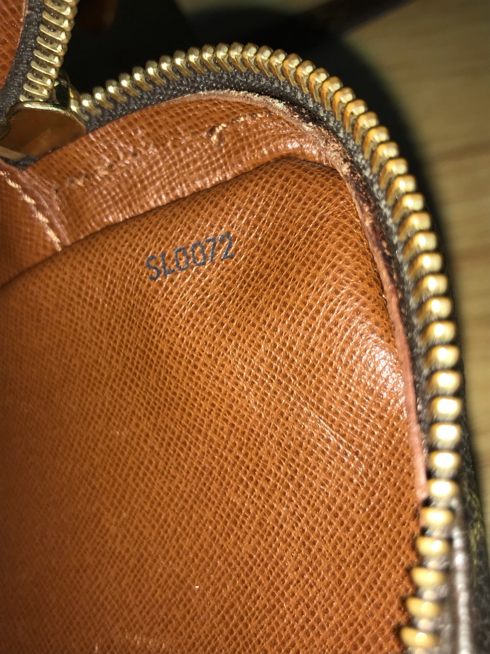 ✅LV AUTHENTIC Monogram Canvas UNISEX LOUIS VUITTON - Picture 5 of 13